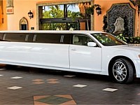 8-10 pass Chrysler 300 White Limousine - x1